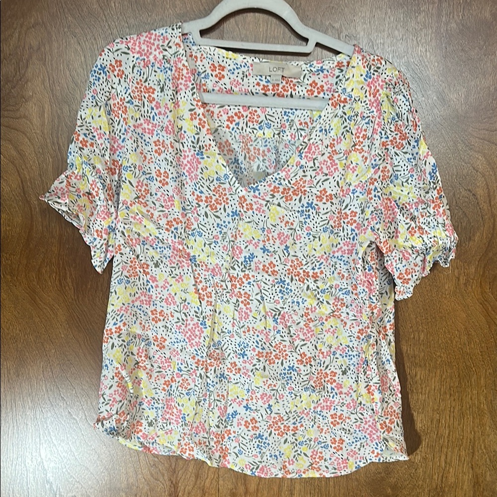 LOFT White Ruffled Short Sleeve Blouse